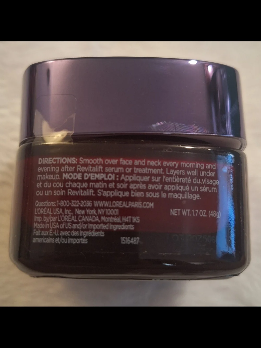 L'Oreal Revitalift Triple Power Moisturizer - Red